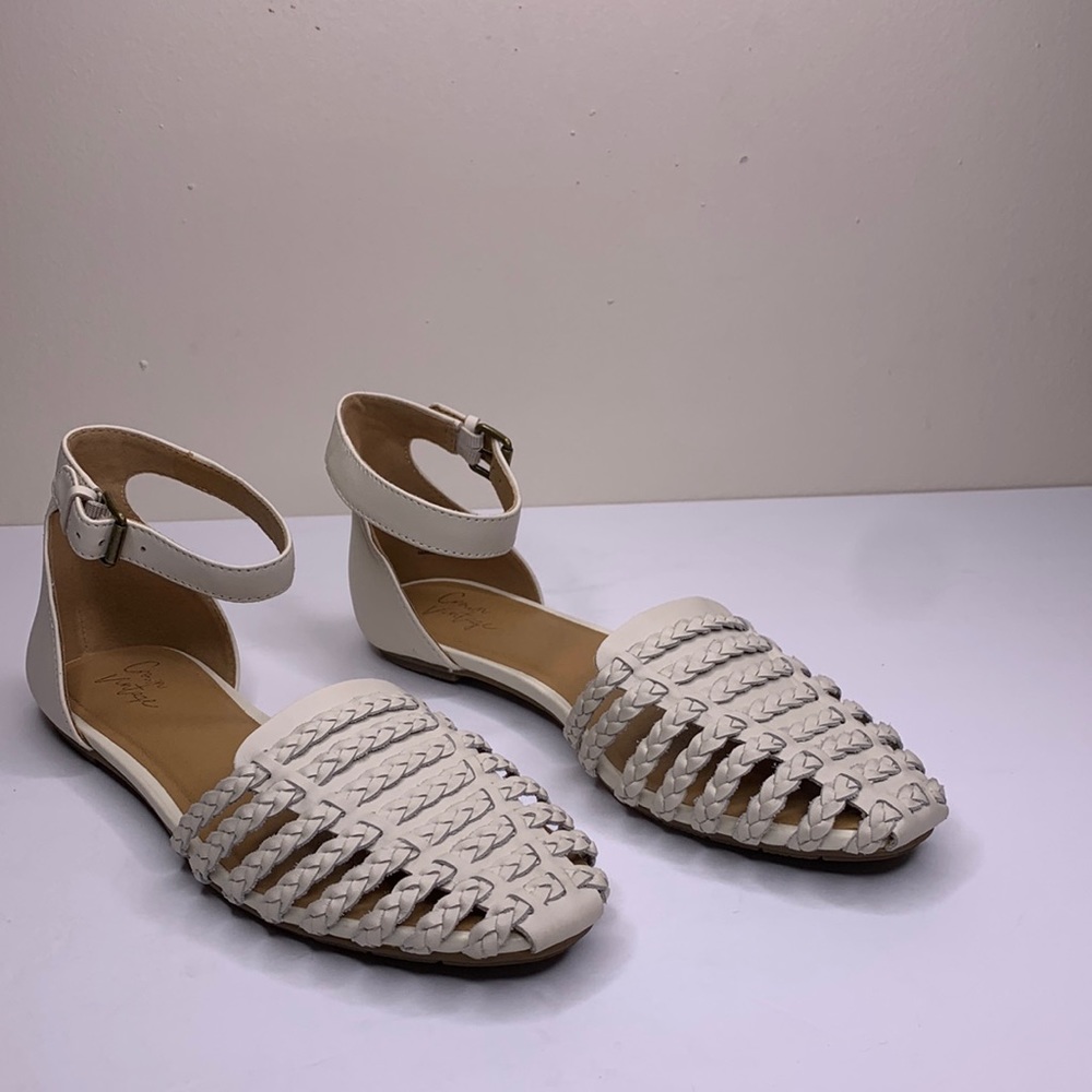 CROWN VINTAGE “MONETH” D’Orsay Flat Shoes Cream Leather Ankle Strap 7.5M